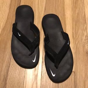 Nike flip flops
